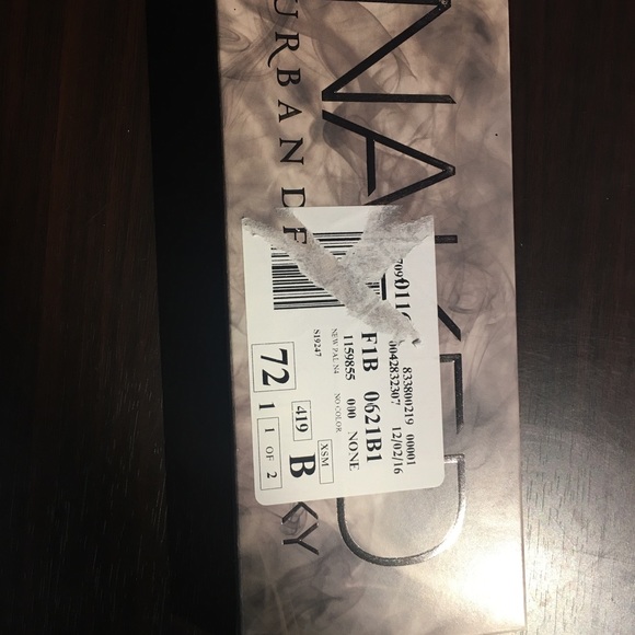 Naked Urban Decay Smoky Palette - Picture 5 of 5